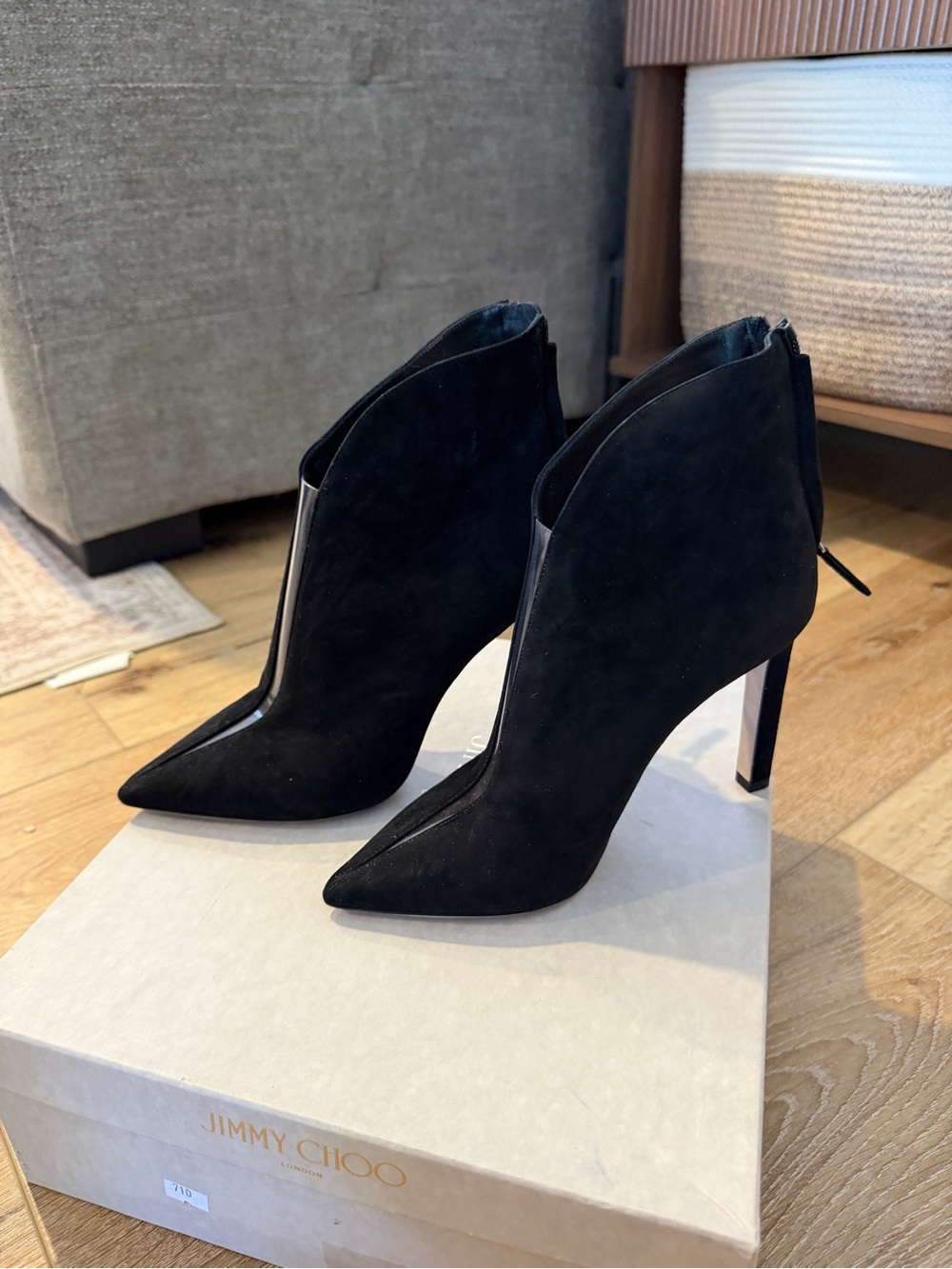 jimmy choo Bowie heel black suede bootie 36 clear